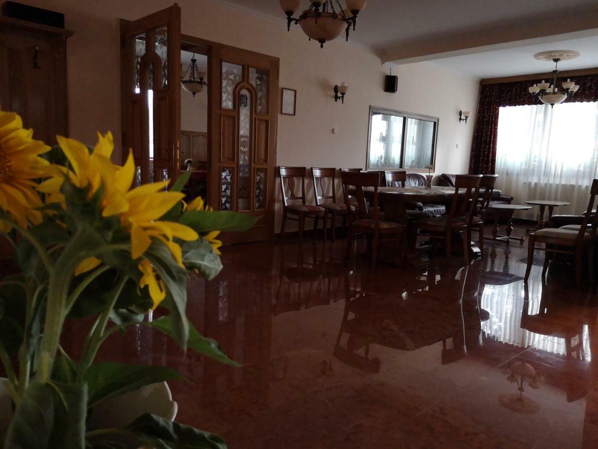 Julia Panzio Bed & Breakfast Hajduszoboszlo Bagian luar foto