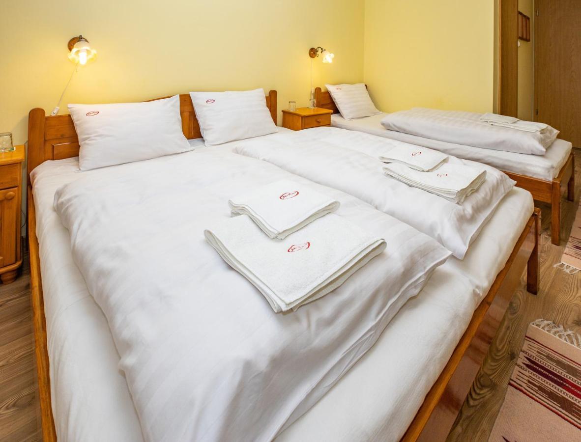 Julia Panzio Bed & Breakfast Hajduszoboszlo Bagian luar foto